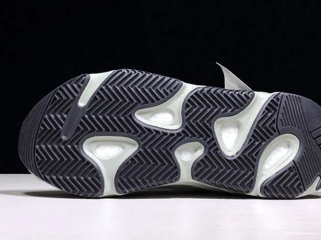 v2 EG7487 Yeezy Salt Boost Adidas 700 0812
